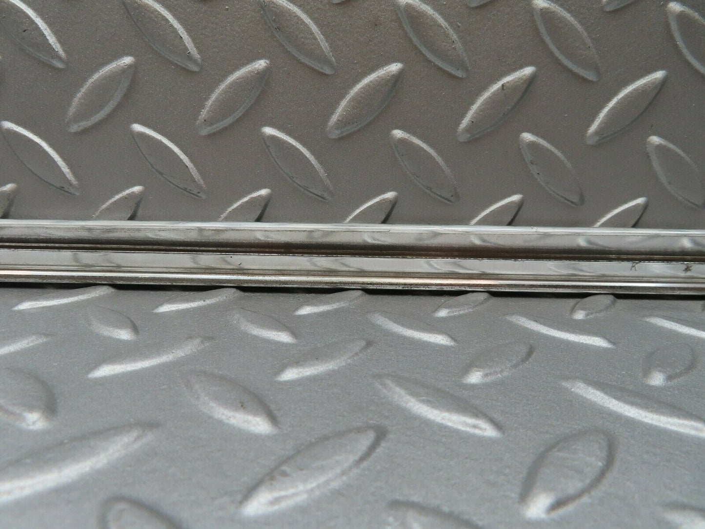 3744 Mercedes-Benz S123 200T Wagon Rear Left Door Chrome Moulding Trim