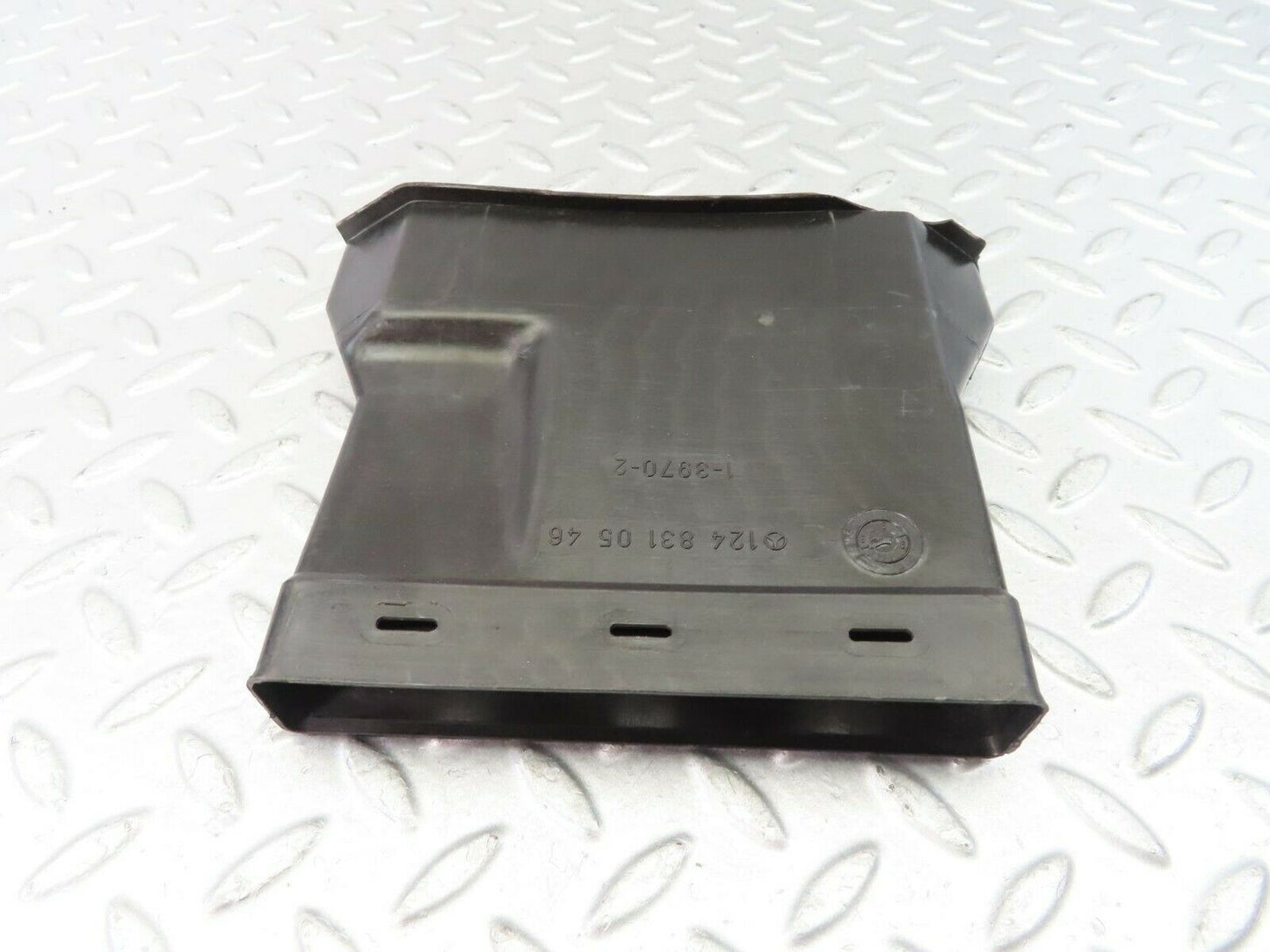 9315 Mercedes-Benz C124 300CE Coupe Ventilation Air Duct Left 1248310546