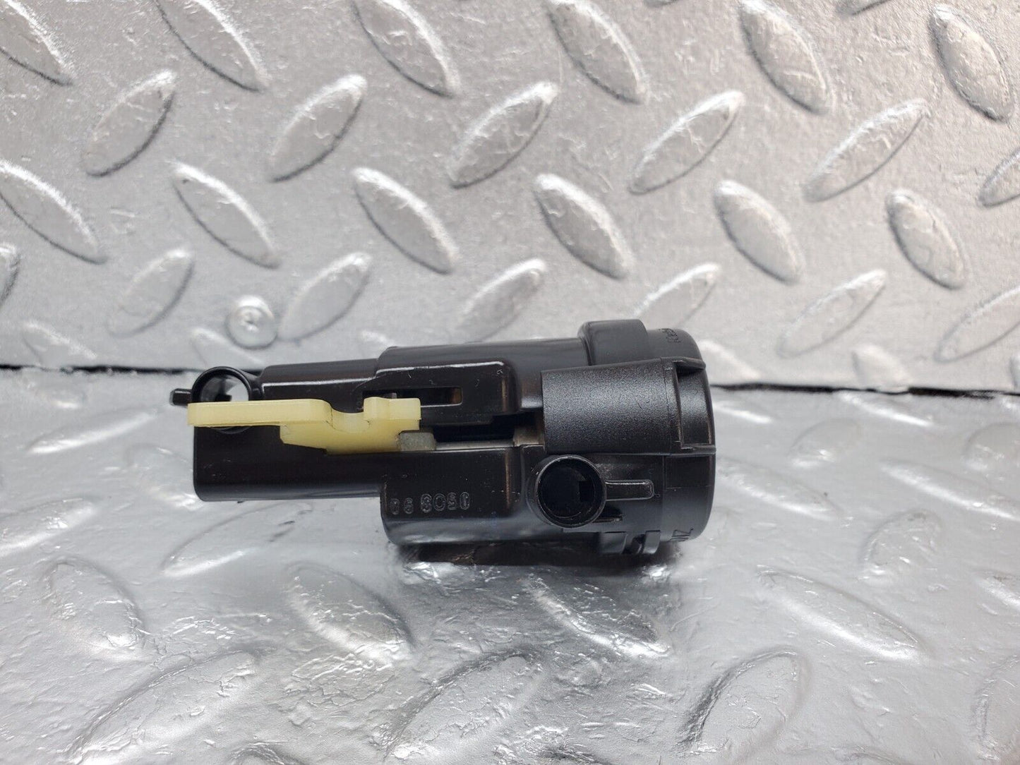 44940 Mercedes-Benz R129 300SL Coupe Trunk Lock Vacuum Actuator