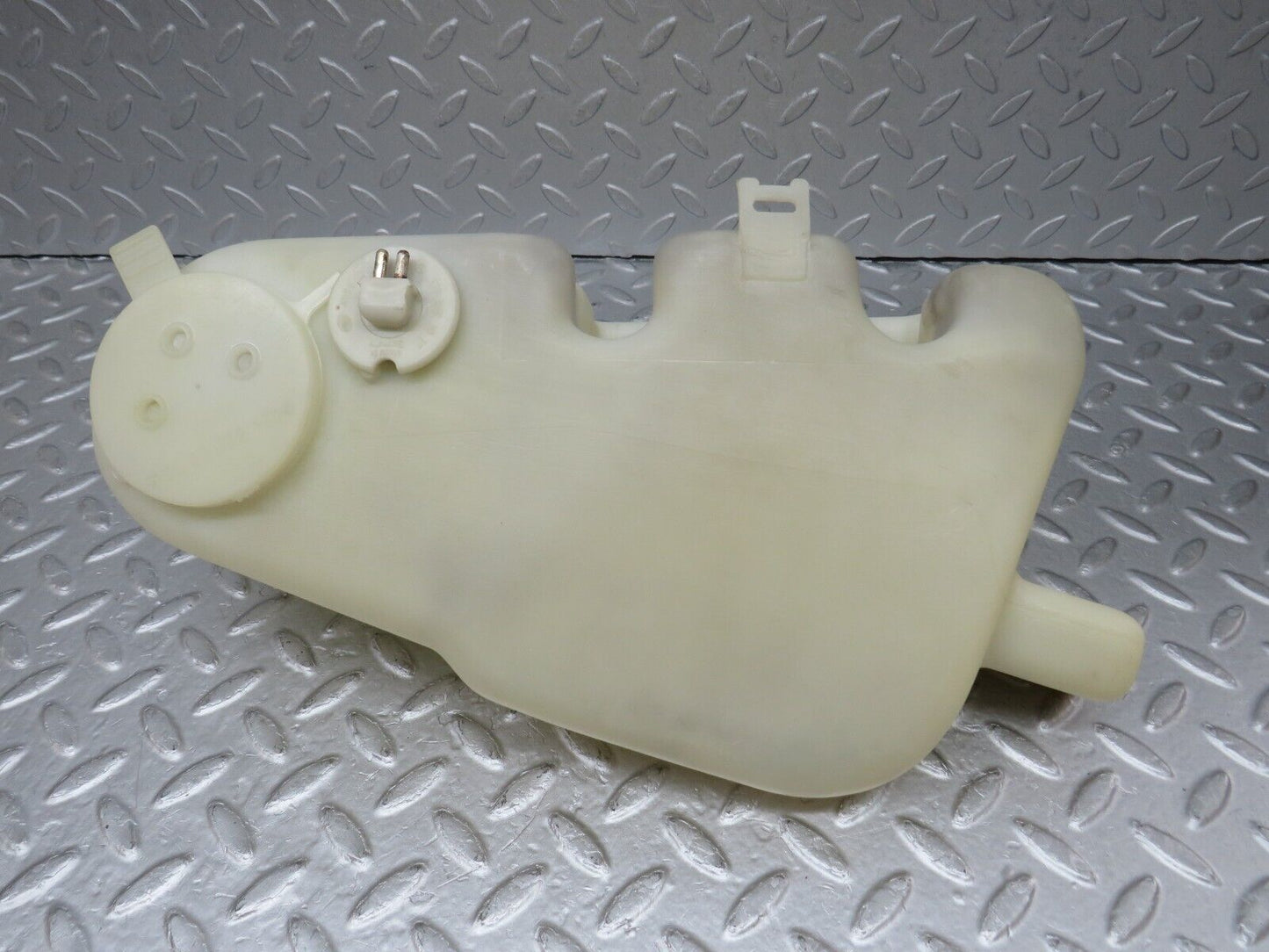 36173 Mercedes-Benz W126 420SE Windscreen Washer Fluid Reservoir 1268690620 1248690072
