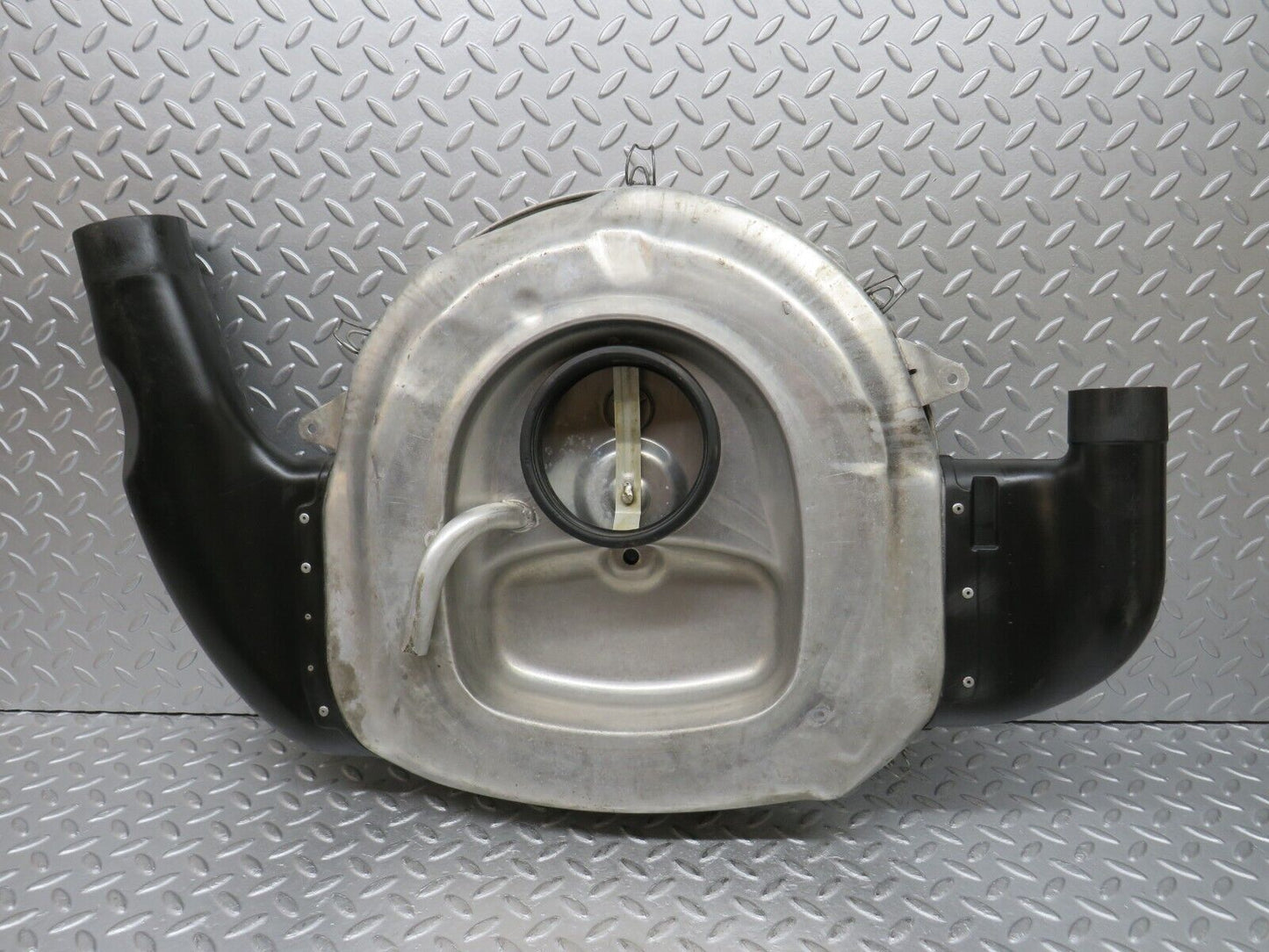 36239 Mercedes-Benz W126 420SE Aluminium Air Filter Box Housing 0130946802