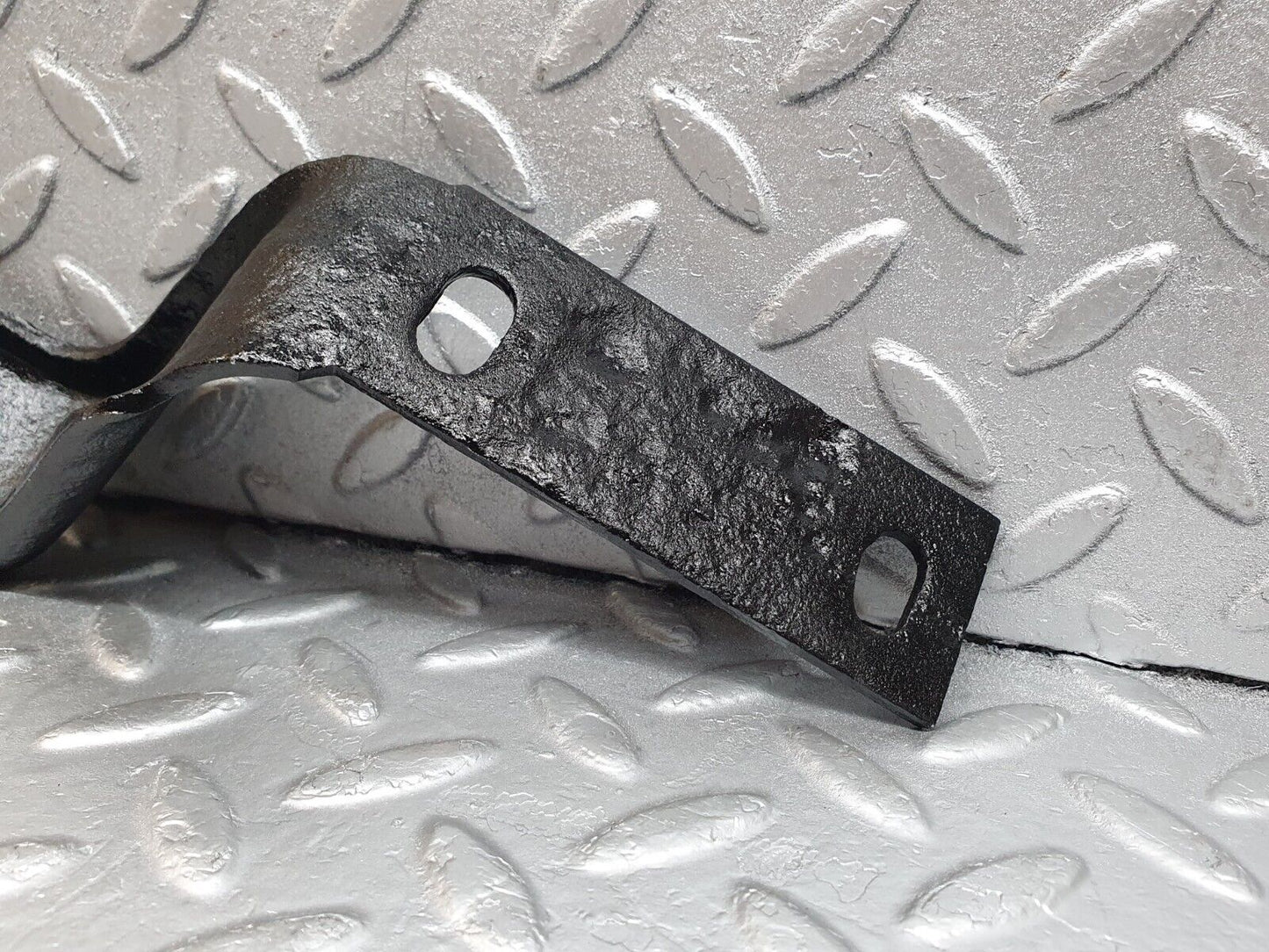 44220 Mercedes-Benz C123 230CE Coupe Rear Bumper Bracket