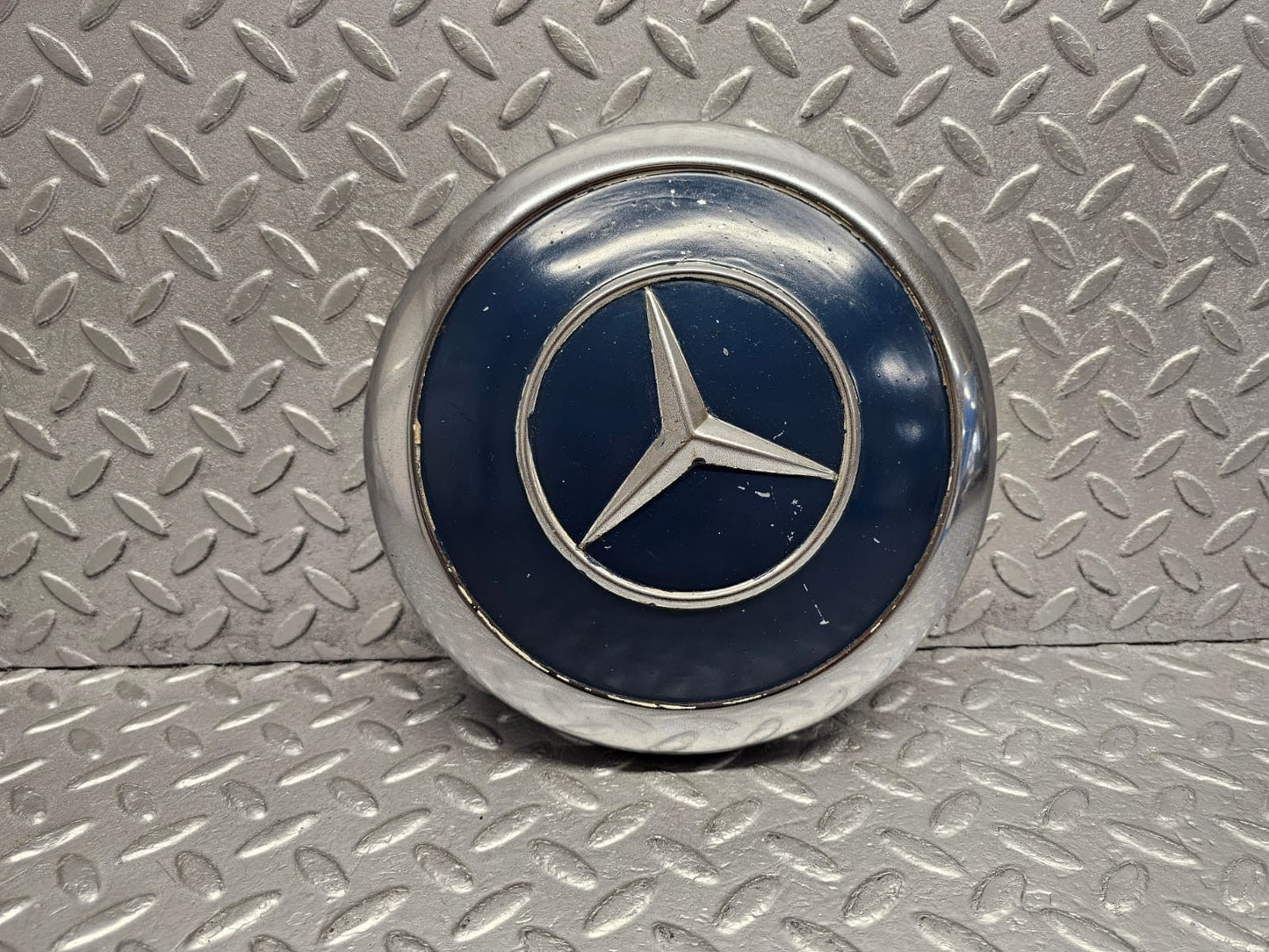 Mercedes-Benz chrome wheel hub cap used OEM