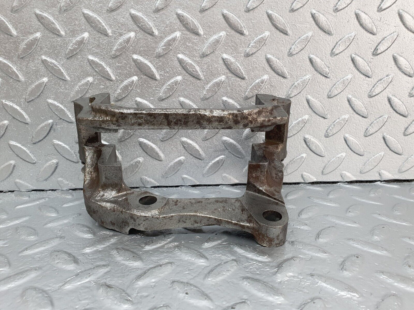43720 Mercedes-Benz C126 380SEC Coupe Front Left Brake Caliper Bracket