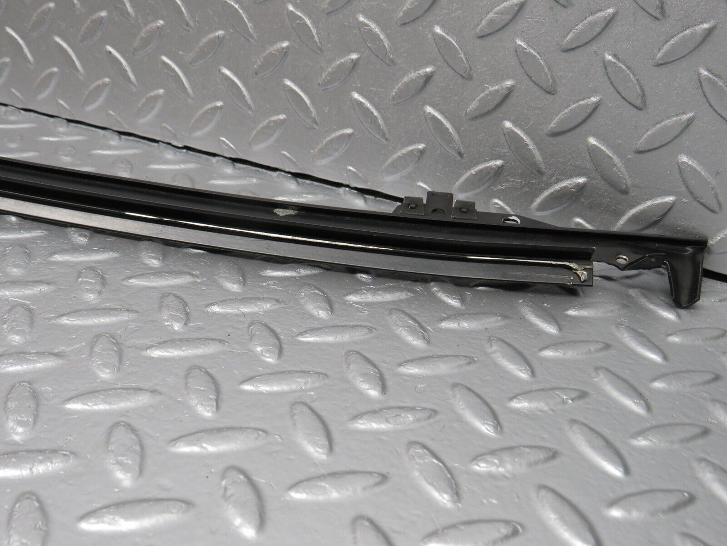 39804 Mercedes-Benz R129 320SL Coupe Front Windscreen Top Moulding Trim