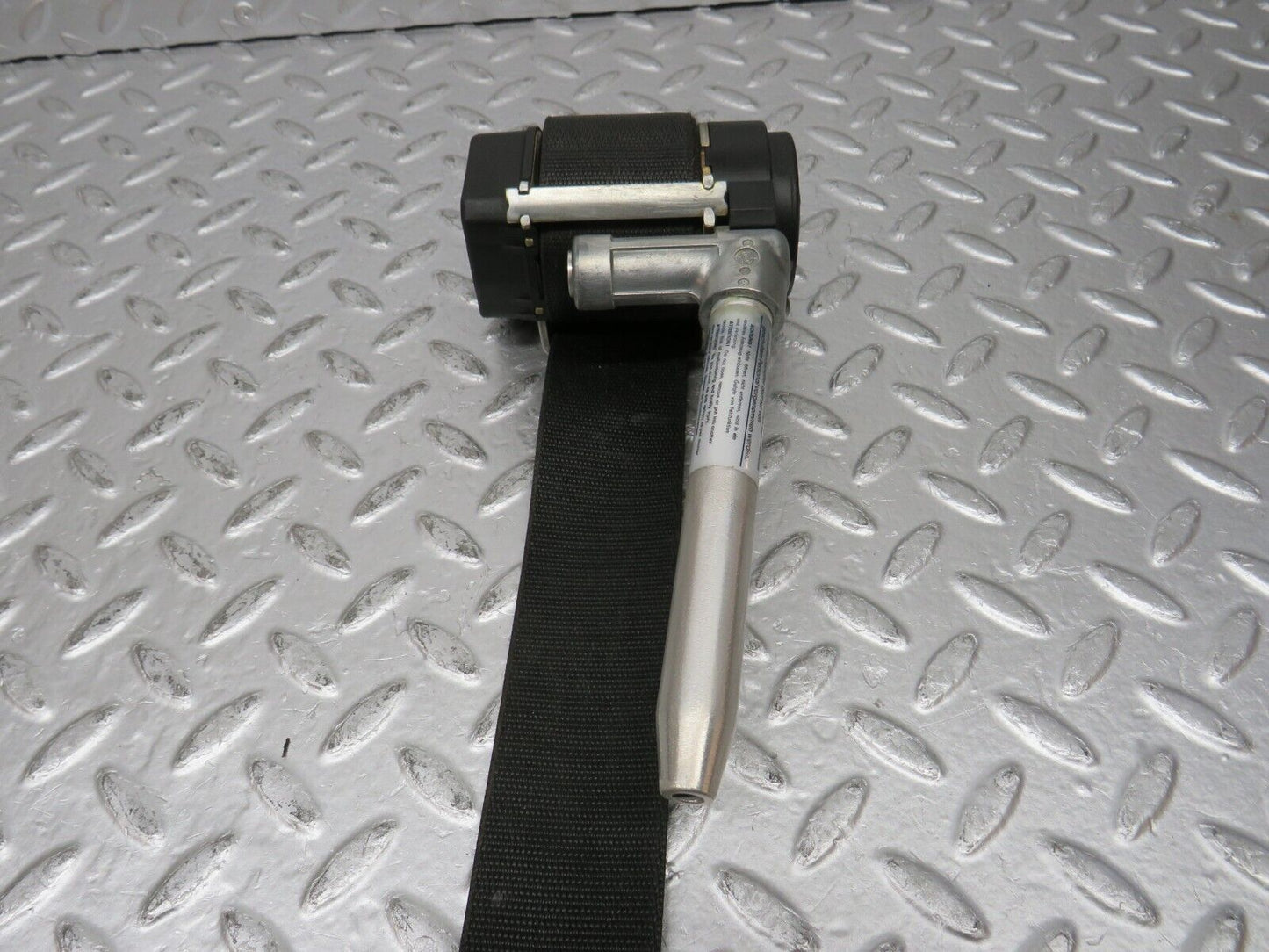 31537 Mercedes-Benz S124 220TE Wagon Front Left Seat Belt 1248609785