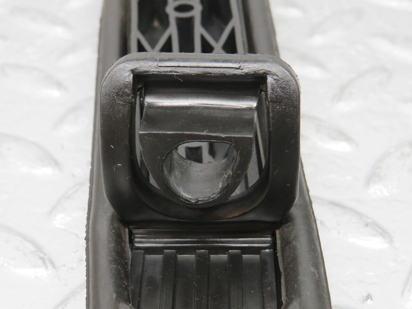 33148 Mercedes-Benz W124 Accelerator Pedal With Rubber 1263000504 1233010082