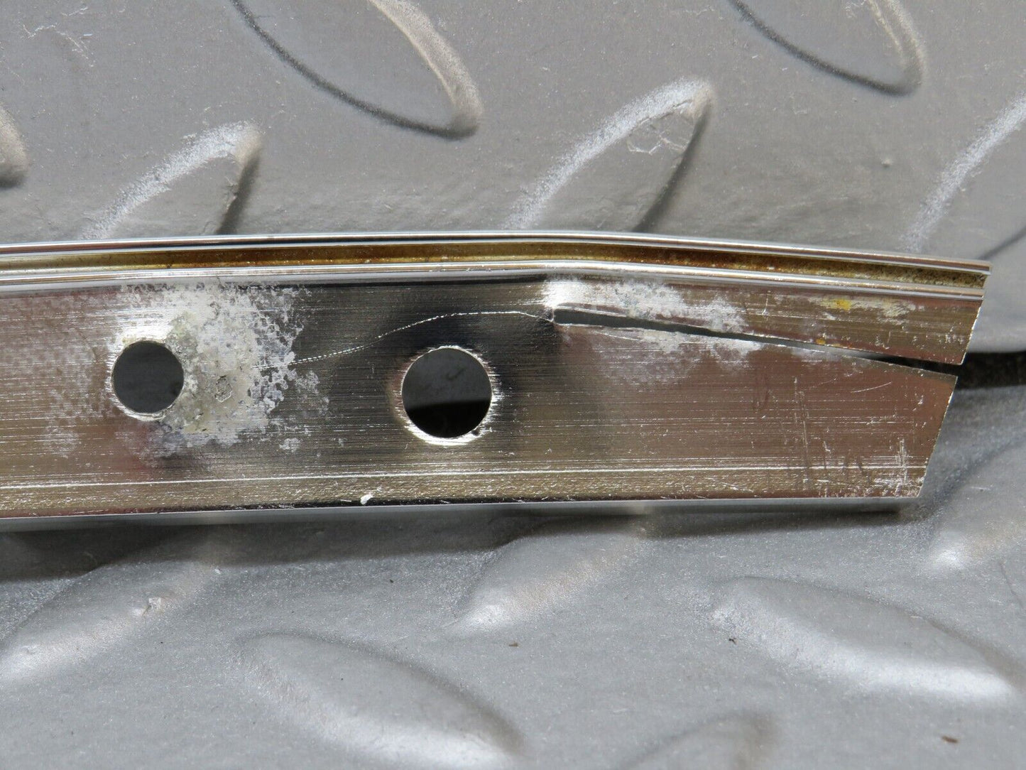 35613 Mercedes-Benz R107 280SL Hardtop B Pillar Chrome Trim Right Side