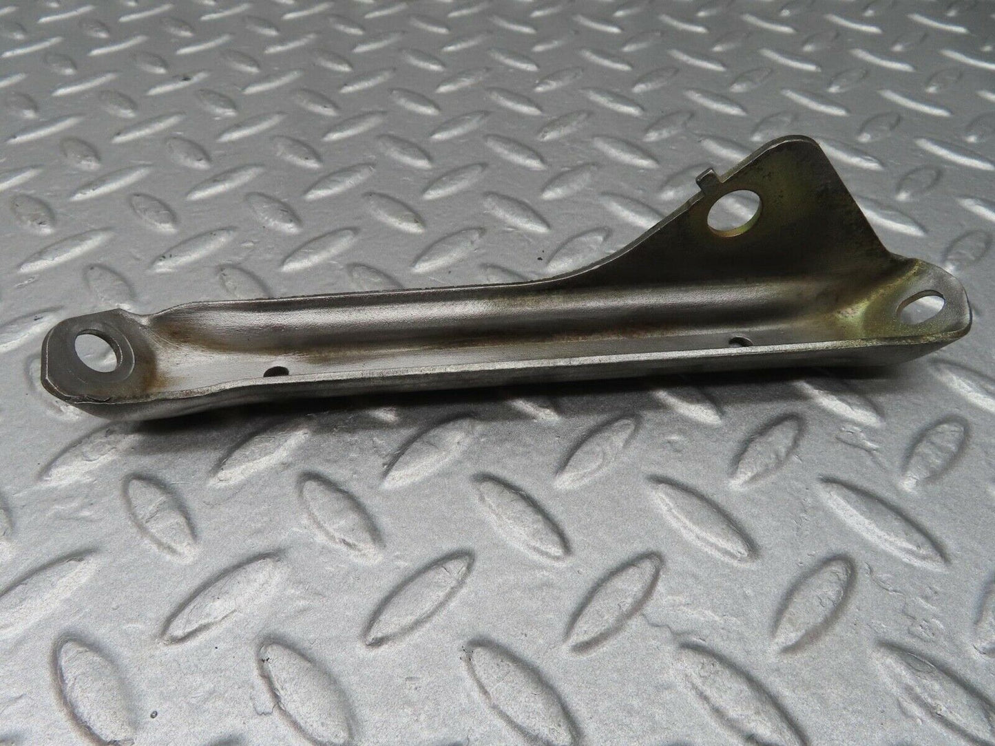 14053 Mercedes-Benz C107 280SLC Air Intake Manifold Bracket