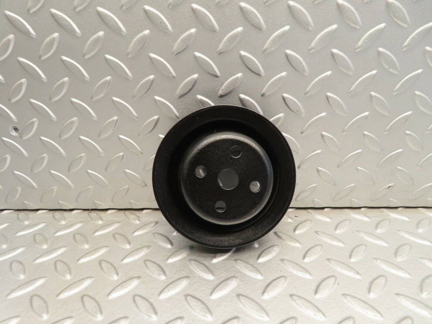 11773 Mercedes-Benz R107 450SL Water Pump Pulley