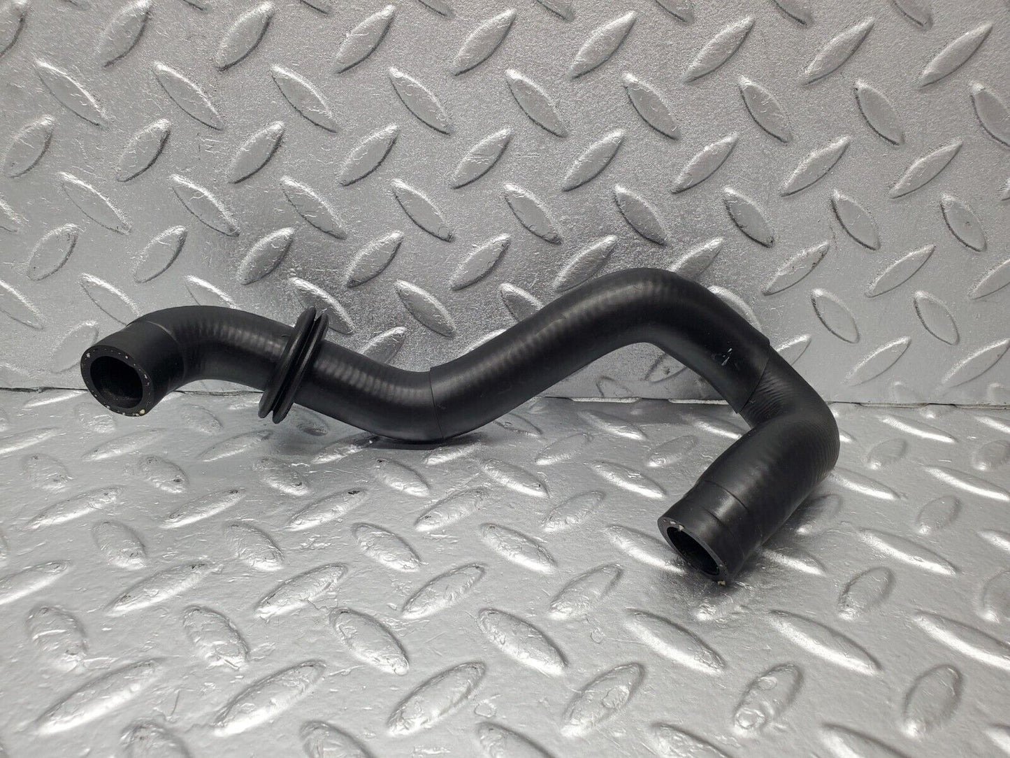 47001 Mercedes-Benz R129 320SL Coupe Coolant Hose Pipe 1269971581