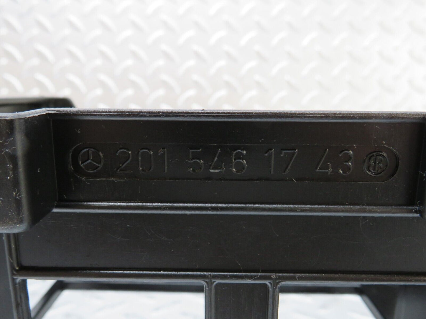 25337 Mercedes-Benz W201 190D ECU Bracket 2015461743