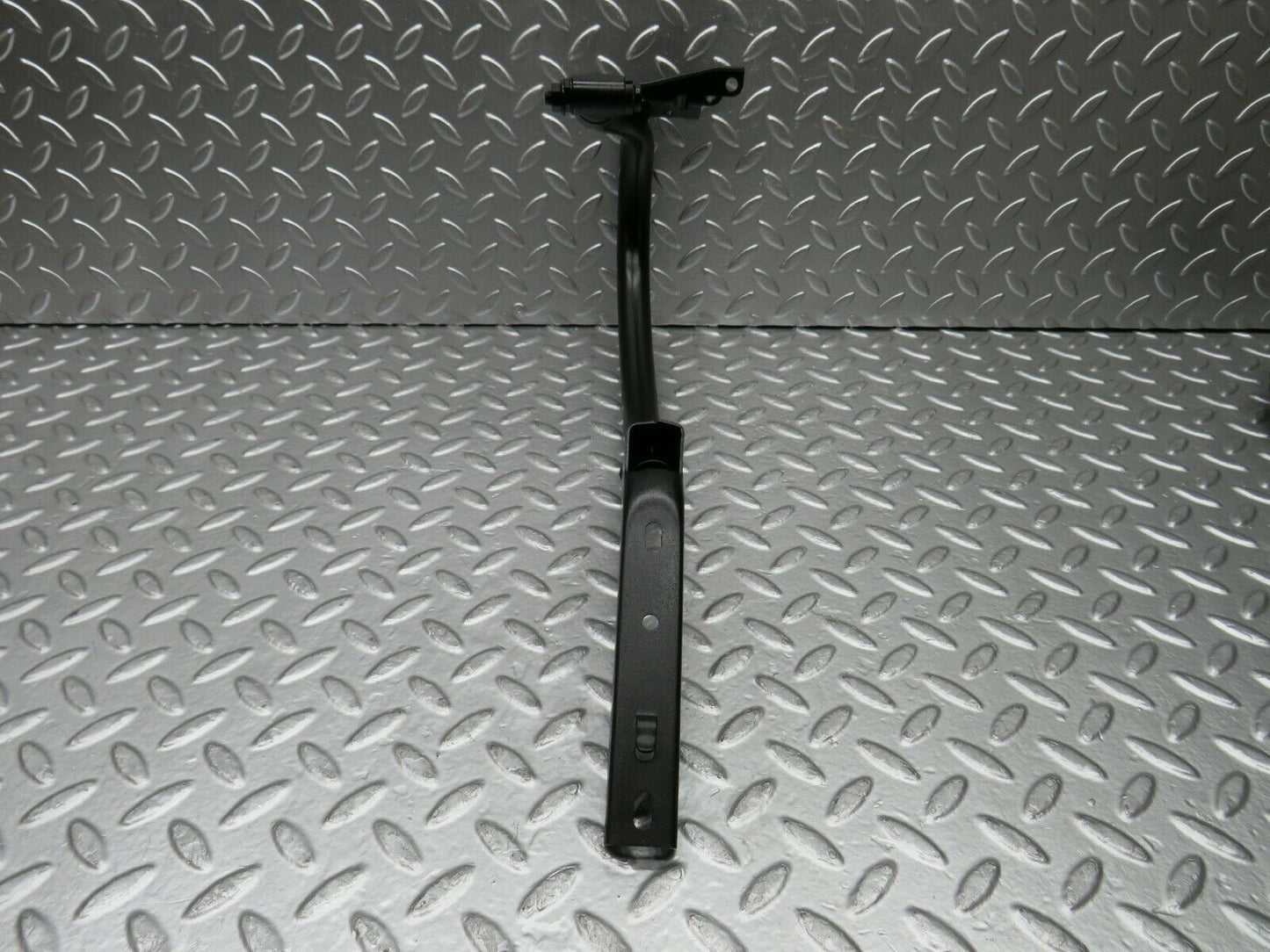 22518 Mercedes-Benz C124 E220 Coupe Trunk Hinge Right Side