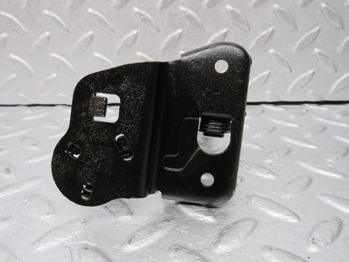 39598 Mercedes-Benz R129 320SL Coupe Bonnet Safety Latch