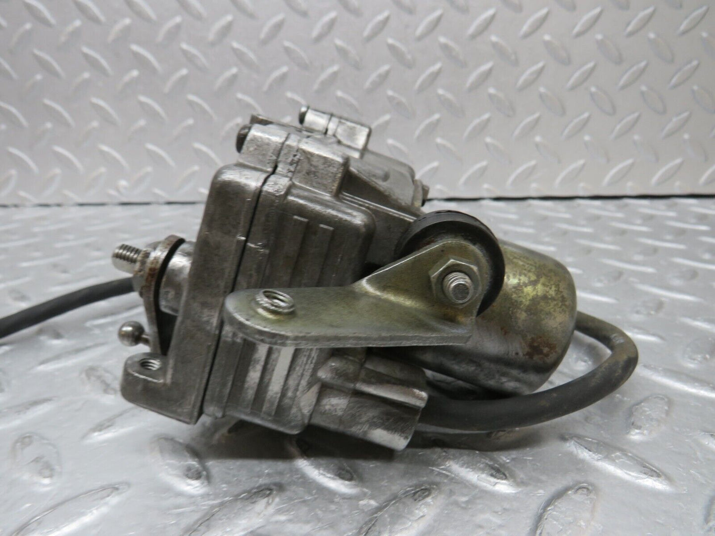 37117 Mercedes-Benz C126 420SEC Coupe Cruise Control Actuator VDO 0025458632