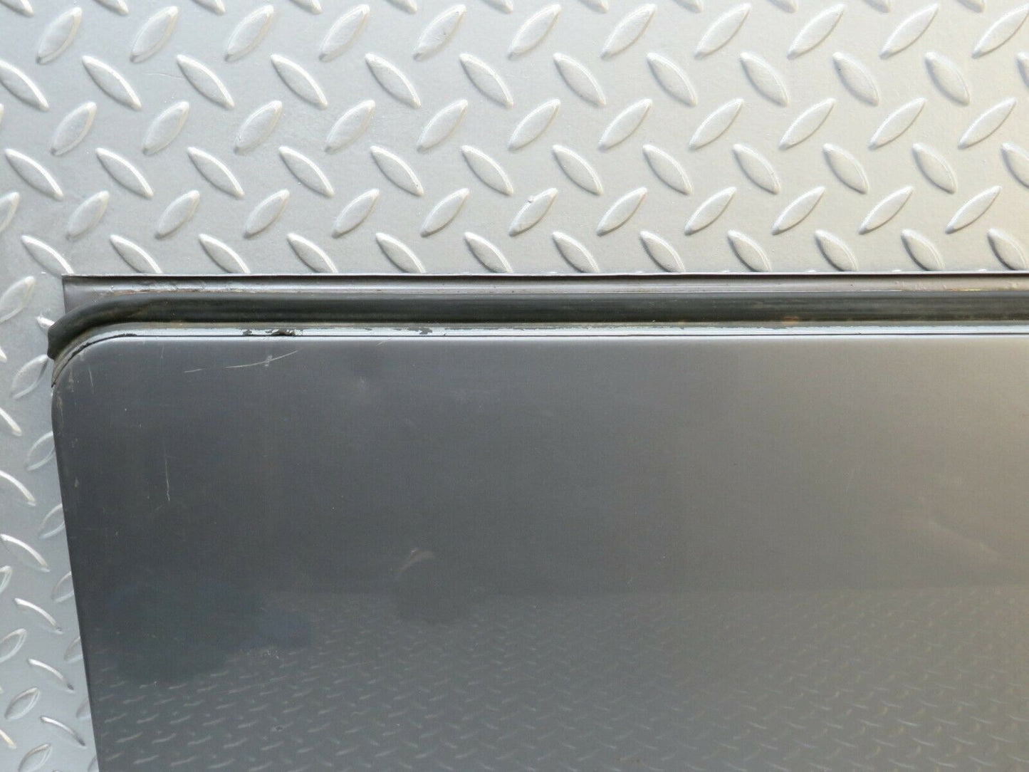 22851 Mercedes-Benz C107 450SLC Coupe Sunroof Panel