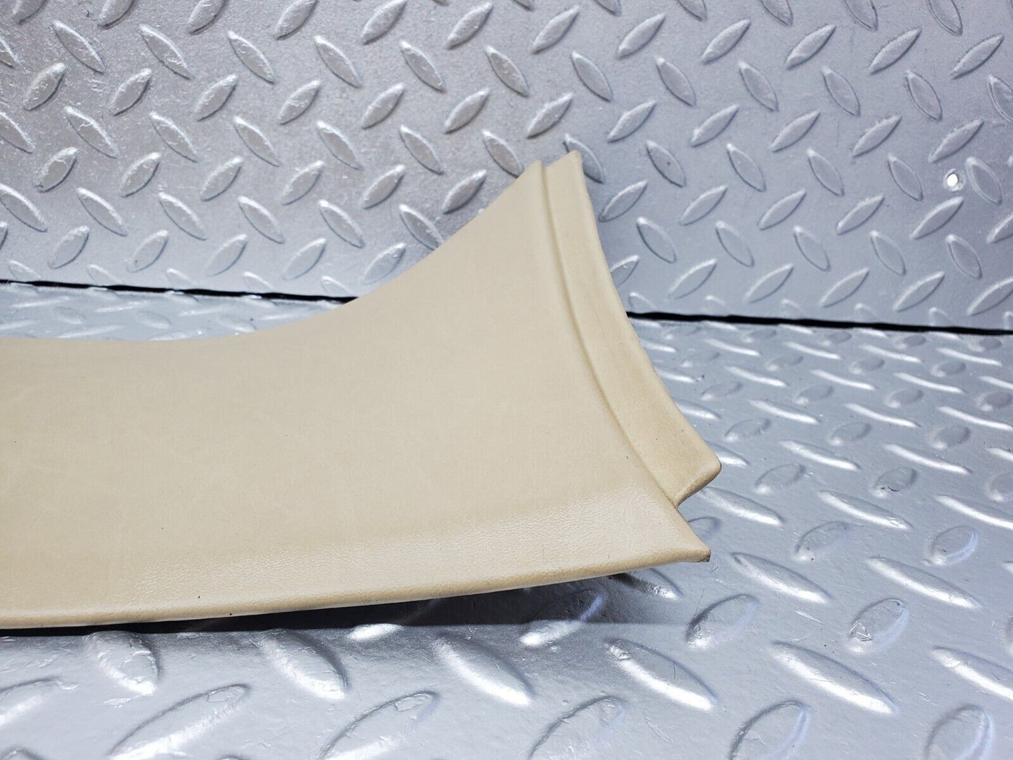 45769 Mercedes-Benz W126 420SE Rear Headlining Roof Panel Beige