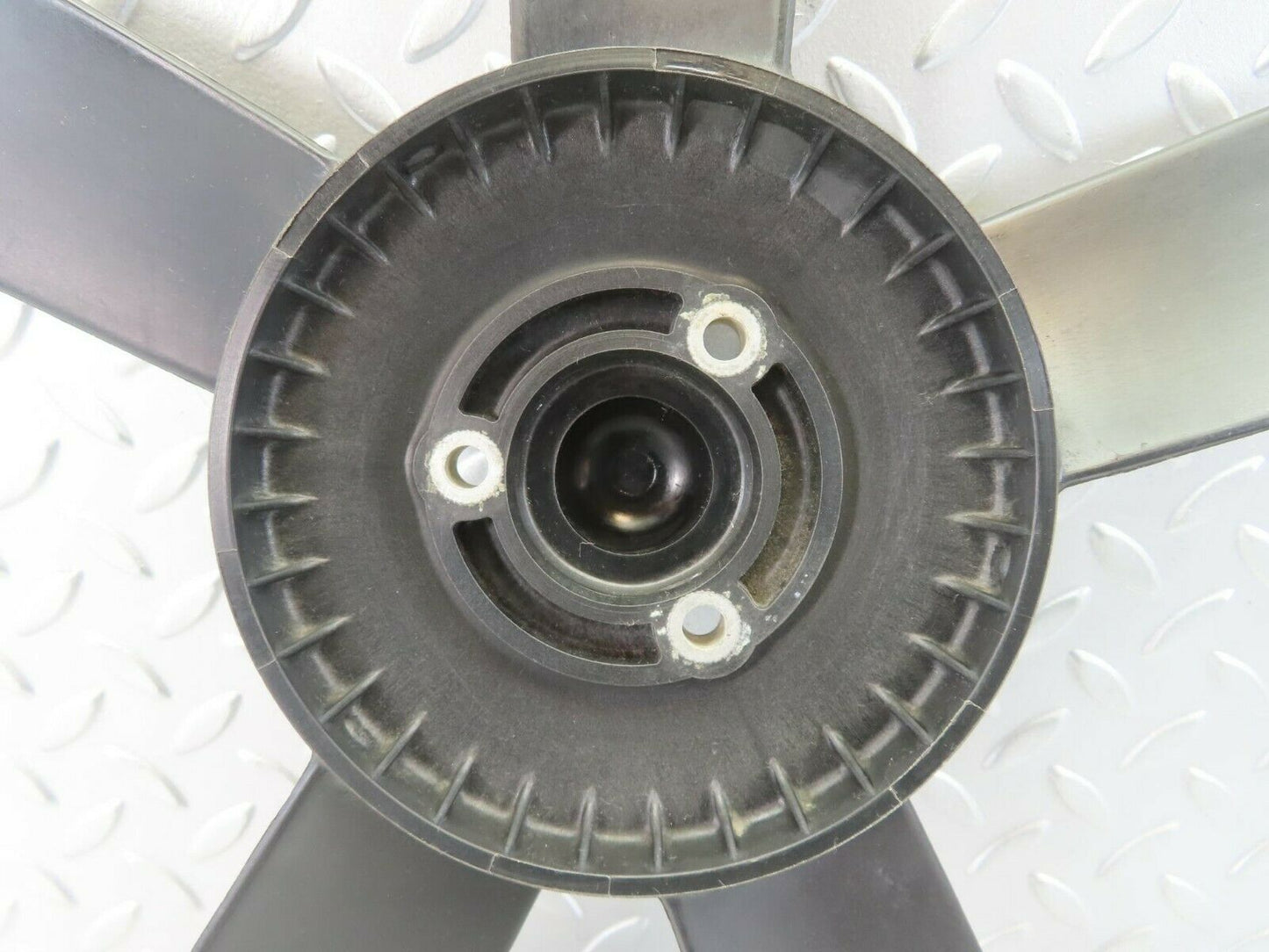 10034 Mercedes-Benz C123 230CE Coupe Engine Cooling Fan 6162050506