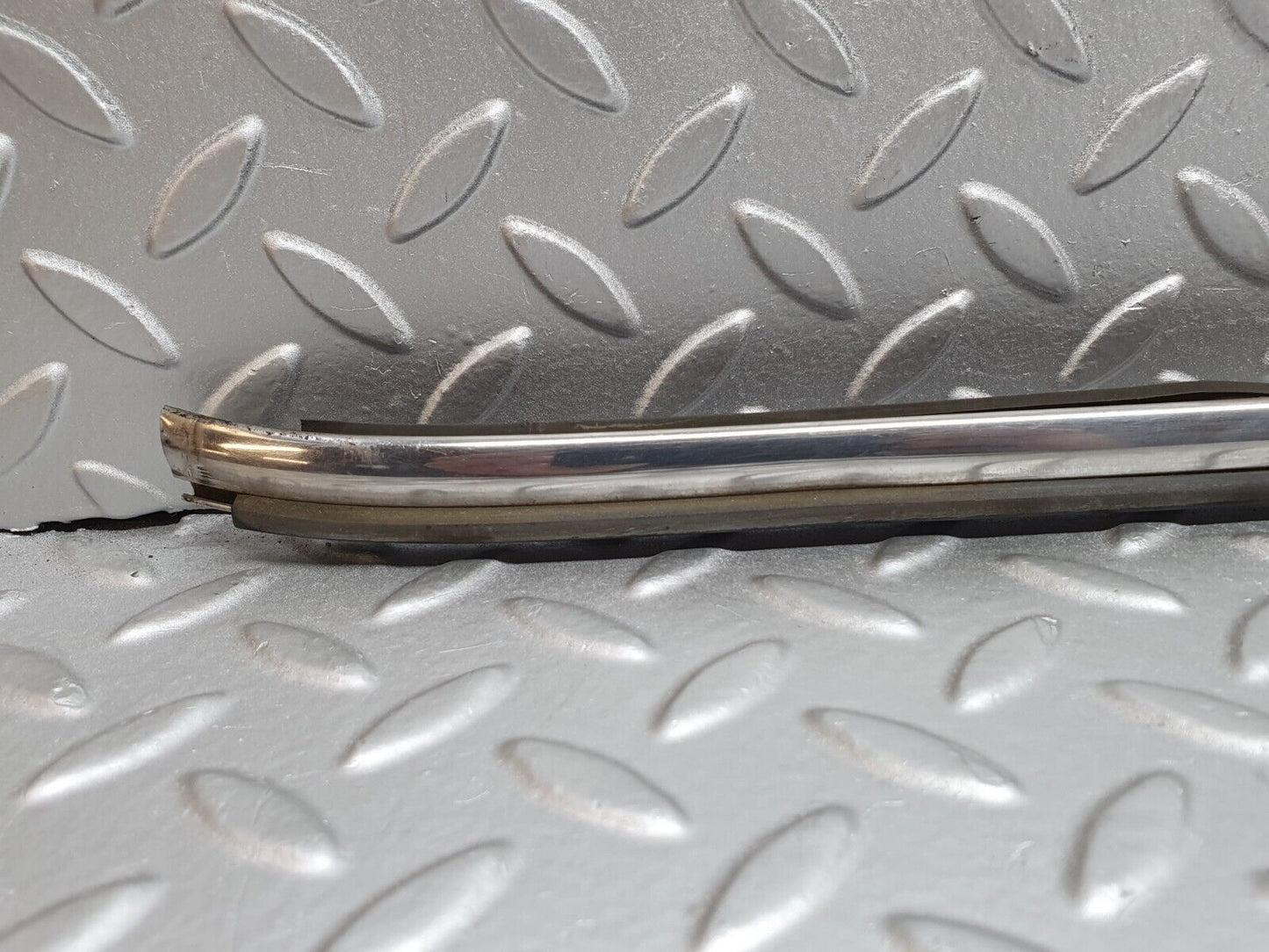 43461 Mercedes-Benz W108 280SE Rear Right Fender Centre Moulding Trim