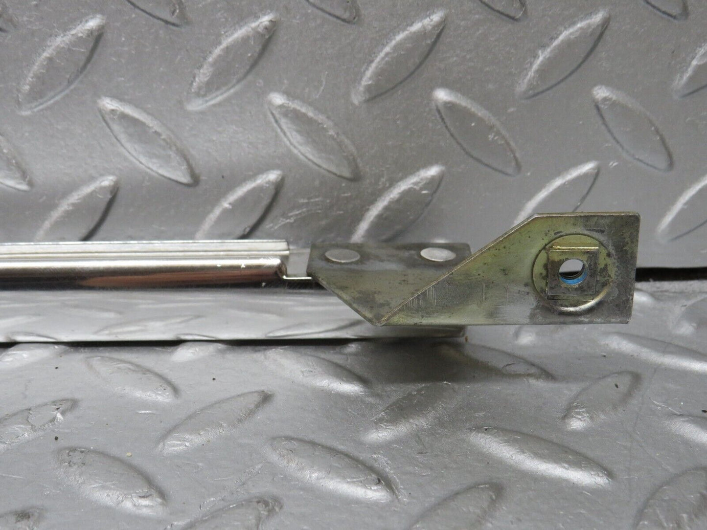 36218 Mercedes-Benz W126 420SE Rear Right Chrome Window Channel 1267300219