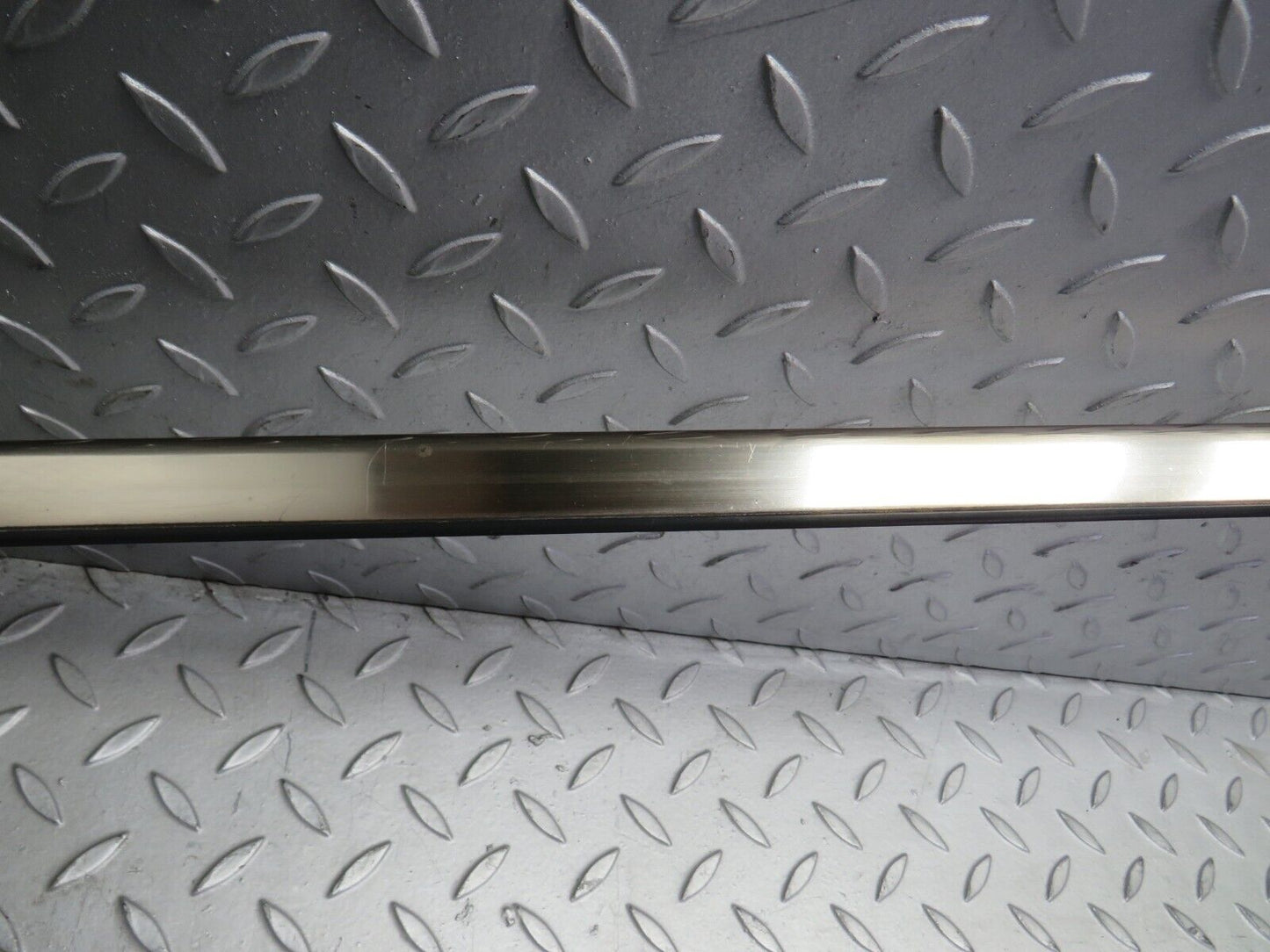39051 Mercedes-Benz W201 190E Right Side Roof Trim Moulding 2016980698