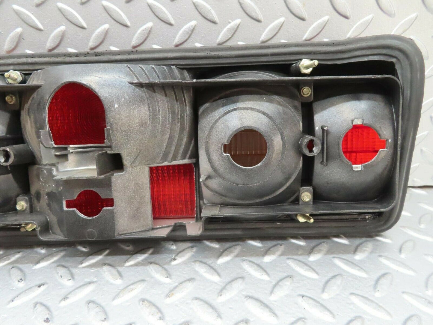 15658 Mercedes-Benz W126 Tail Light Right Side 22072