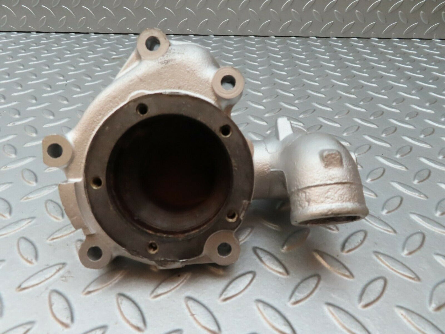 4699 Mercedes-Benz W114 280CE Coupe Water Pump House 1102010301