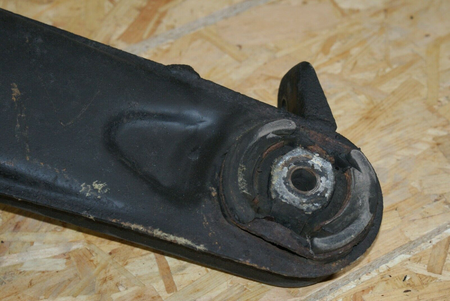 2195 Mercedes-Benz C107 350SLC Coupe Rear Subframe Axle Carrier Suspension