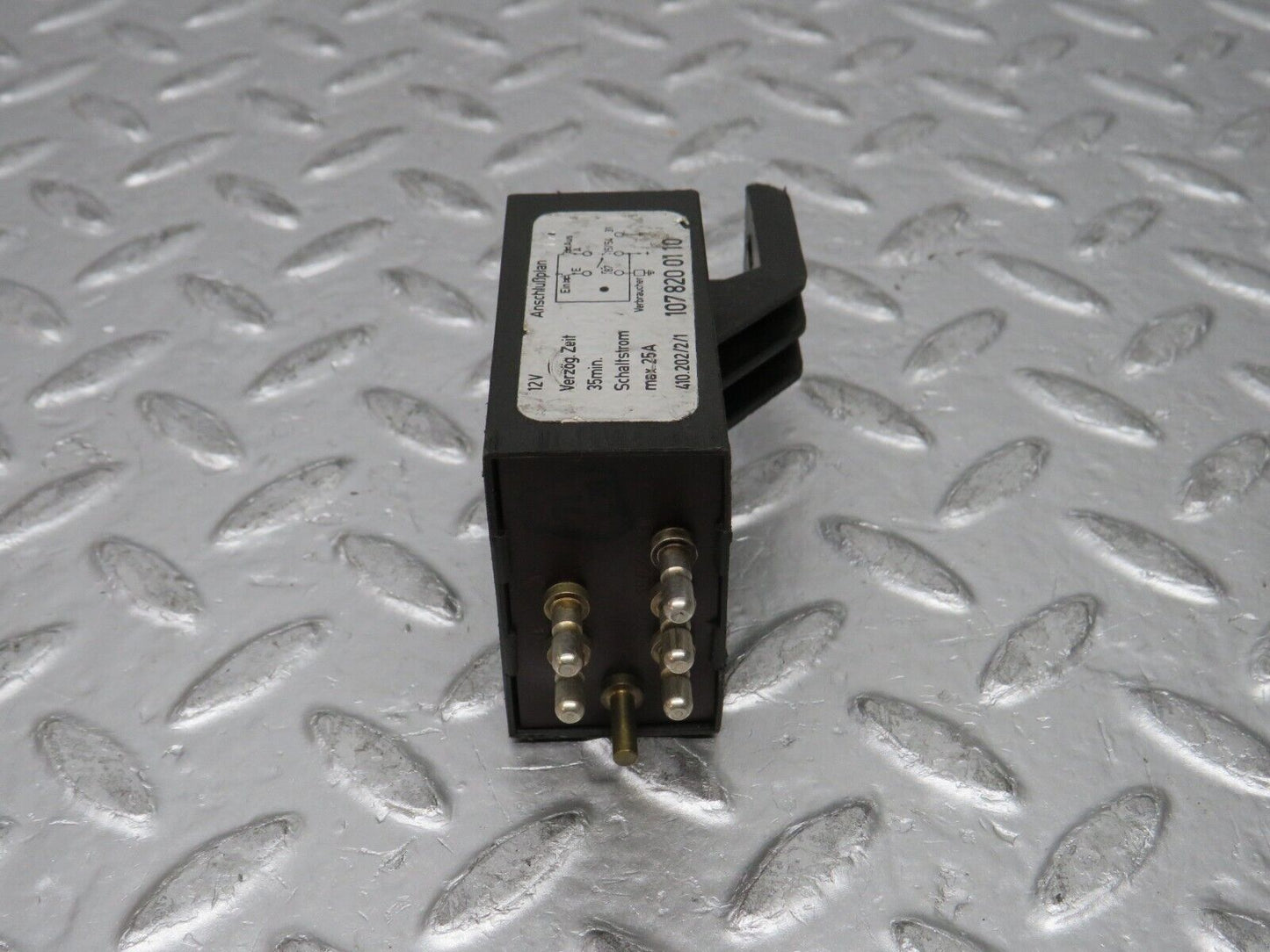 0136 Mercedes-Benz W116 350SE Heated Window Relay 1078200110