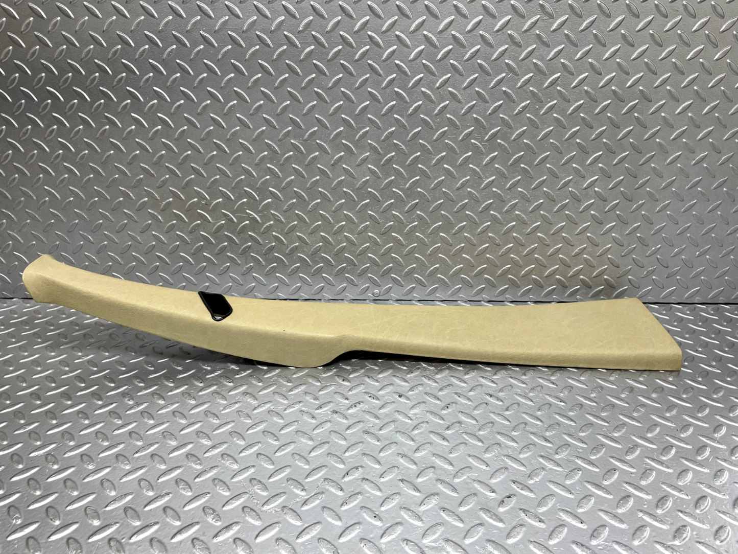 44252 Mercedes-Benz W123 280E B Pillar Cover Left Beige