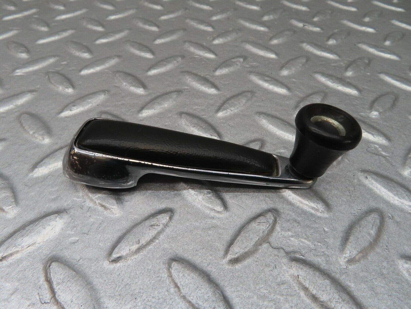 12761 Mercedes-Benz W111 220SE Window Lifter Crank Handle