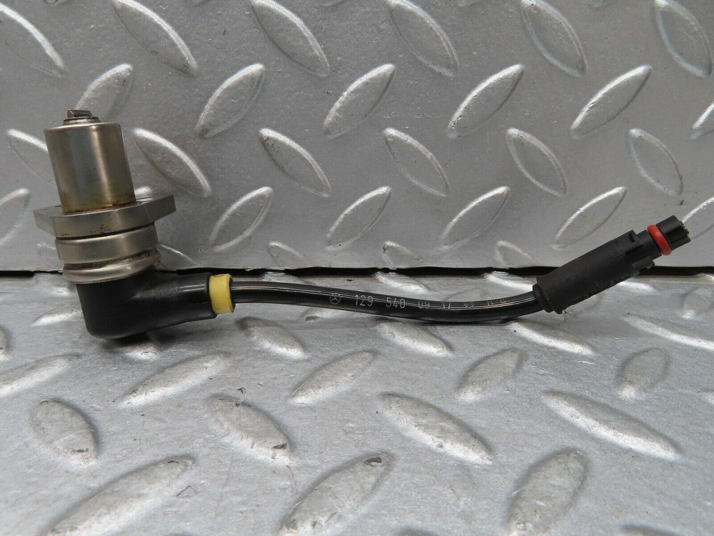 17288 Mercedes-Benz R129 300SL Coupe Front Right Abs Sensor 1295400917