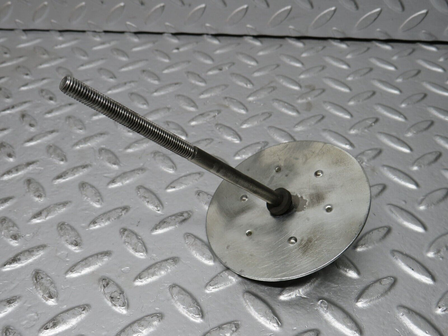 32045 Mercedes-Benz W123 230E Spare Wheel Holder