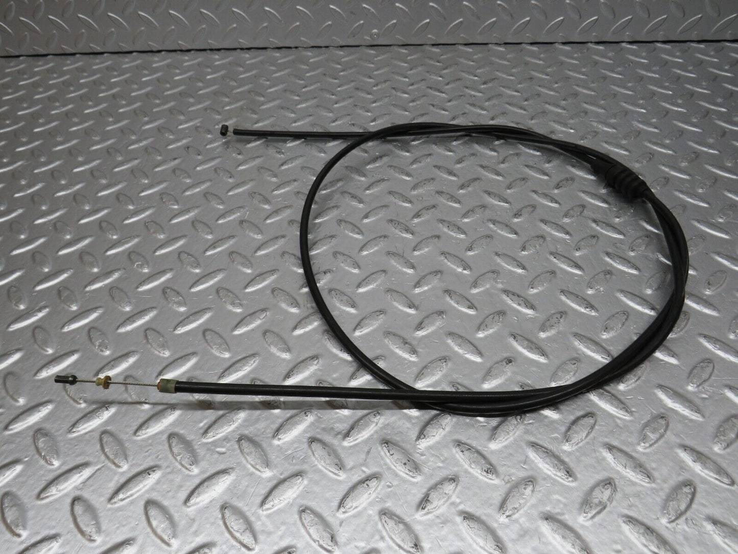 33511 Mercedes-Benz W202 C180 Bonnet Release Cable 2028800159