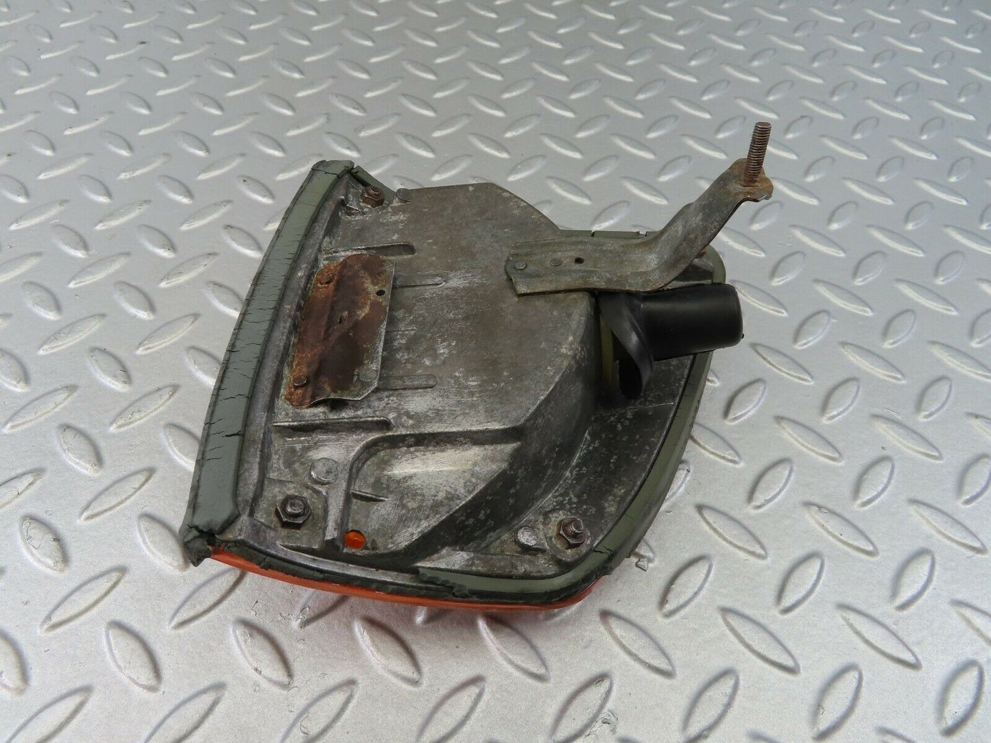 7219 Mercedes-Benz W116 450SE Indicator Light Front Right 1305233002