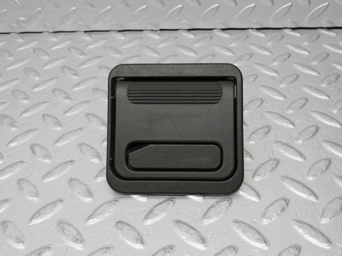 31406 Mercedes-Benz S124 220TE Trunk Floor Panel Handle