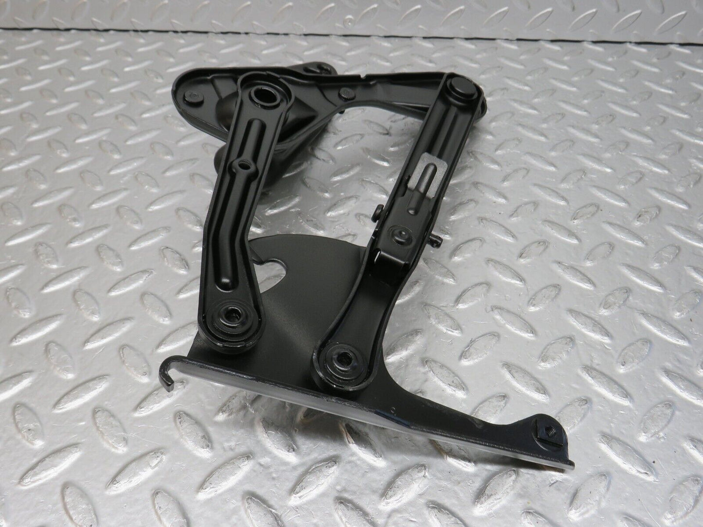 32526 Mercedes-Benz S124 300TE Wagon Bonnet Hinge Right 1248870174