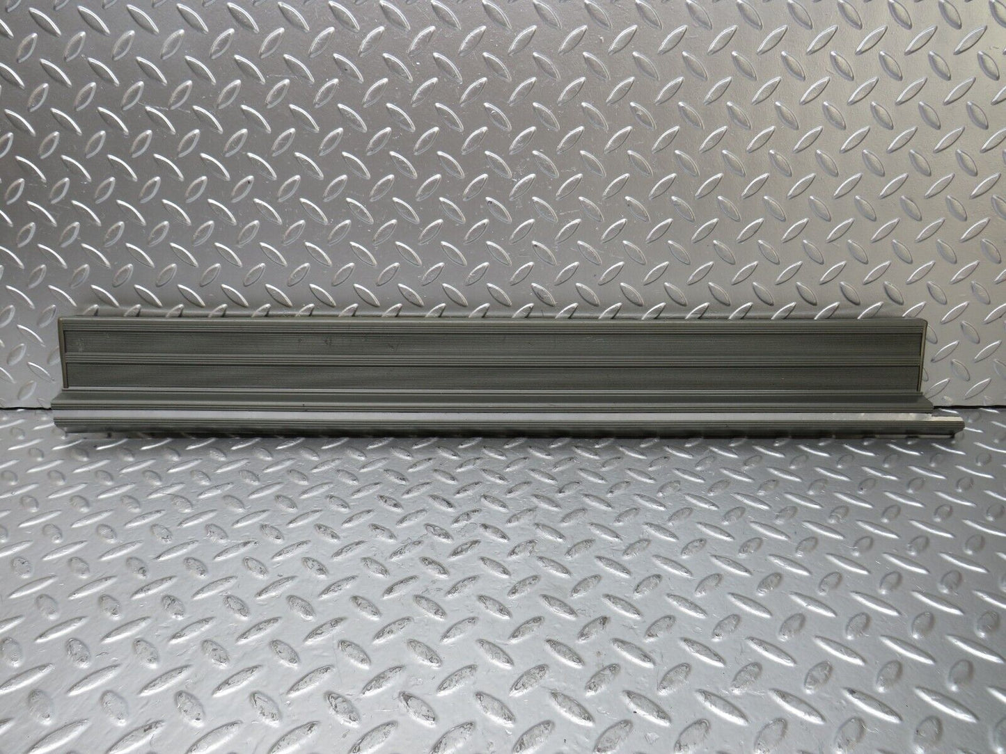 26278 Mercedes-Benz W116 450SE Front Left Door Sill Grey