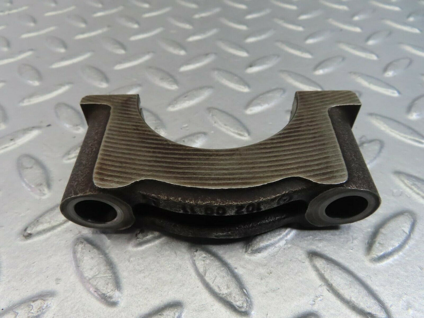 10130 Mercedes-Benz C123 230CE Coupe Crankshaft Bearing Holder Block 1020011