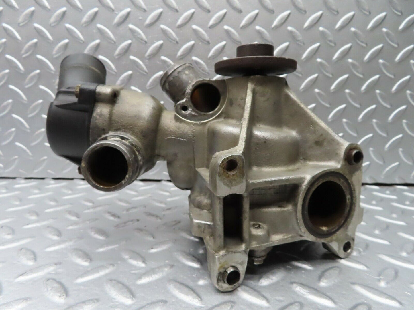 19986 Mercedes-Benz R129 300SL Coupe Water Pump With Thermostat 1032000117