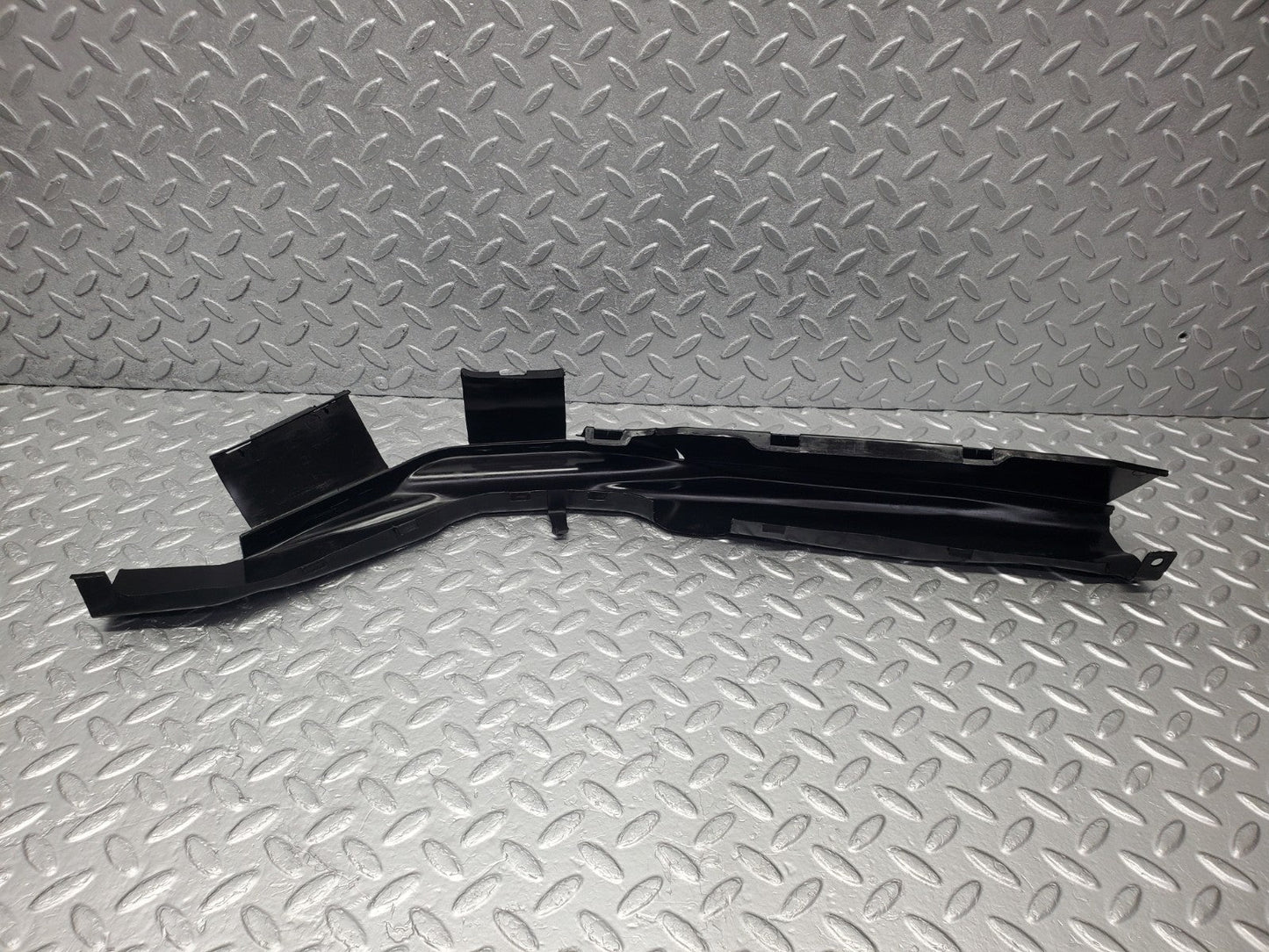 W201 Baby Benz rear left cable channel used OEM