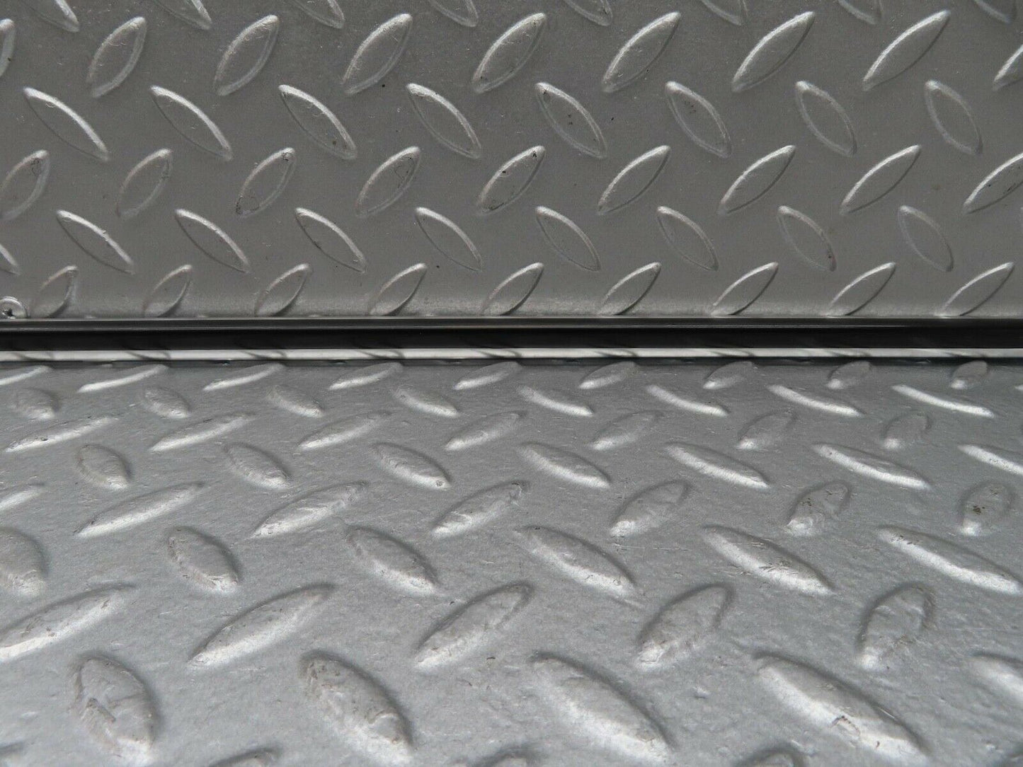 12943 Mercedes-Benz W111 220SE Rear Right Centre Fender Wing Moulding Trim