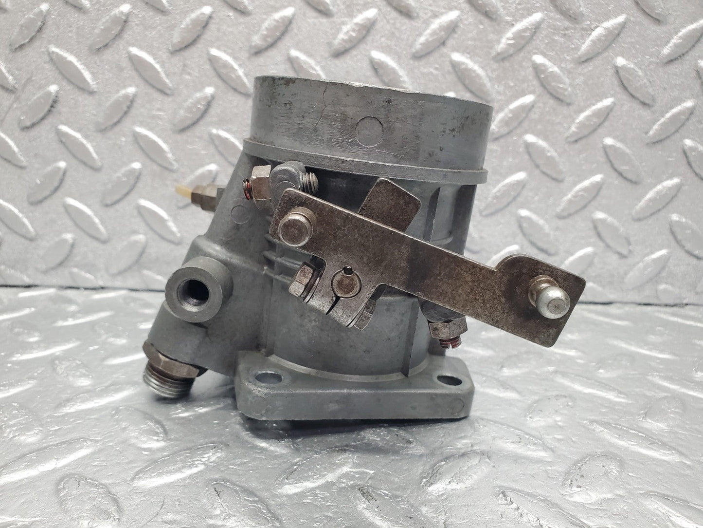 W112 throttle body valve used OEM