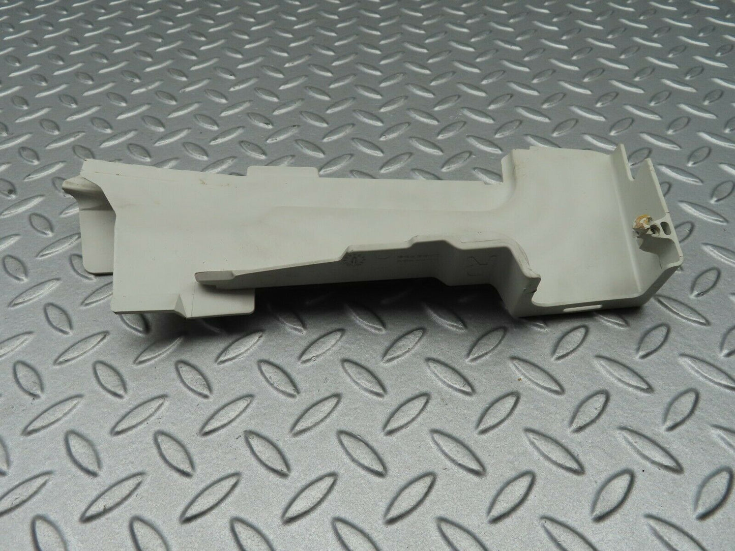 5289 Mercedes-Benz W124 230E Lock Cover Front Right 1247231408