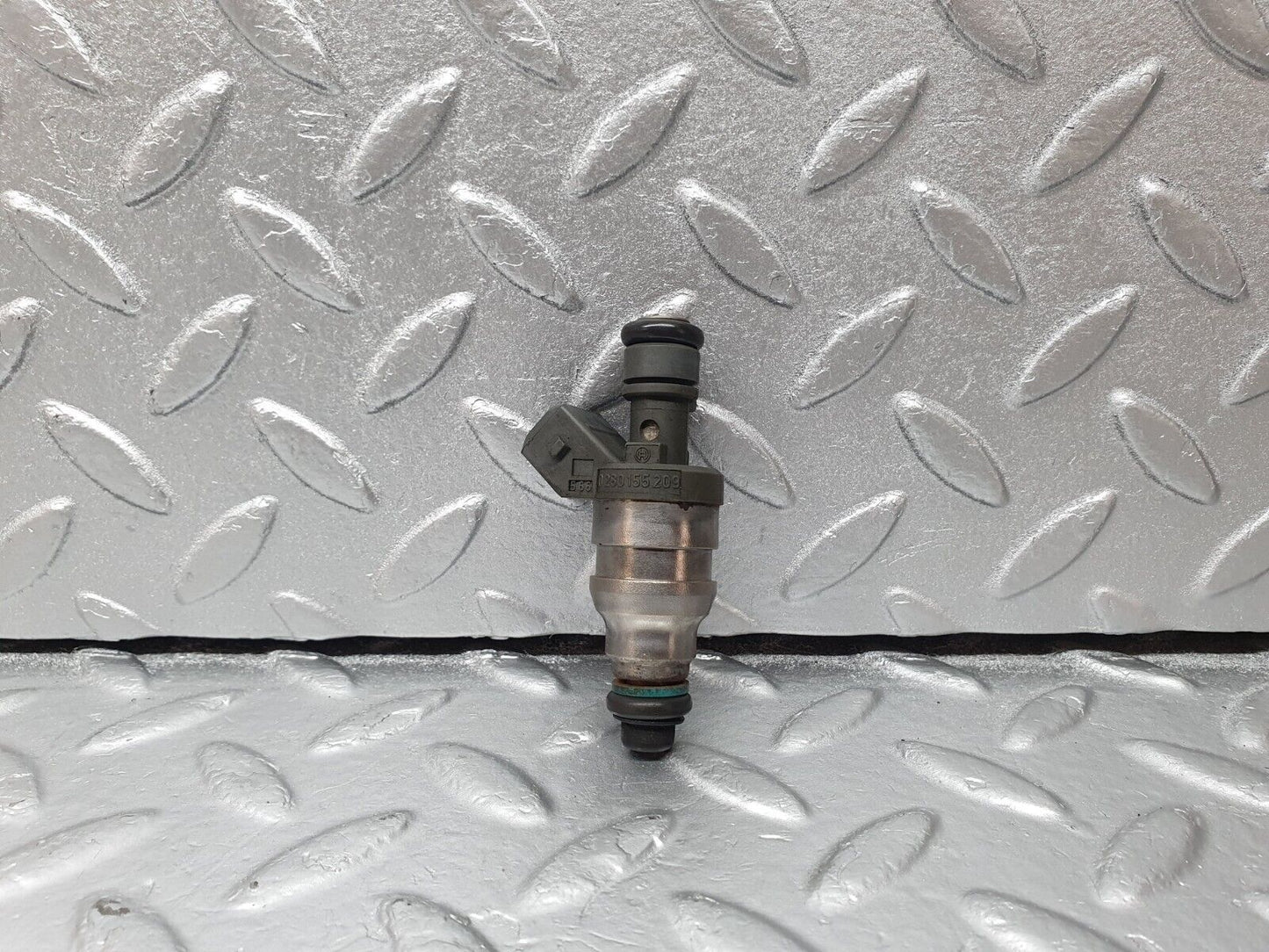 42372 Mercedes-Benz R129 320SL Coupe Fuel Injector Bosch 0000787323 0280155209