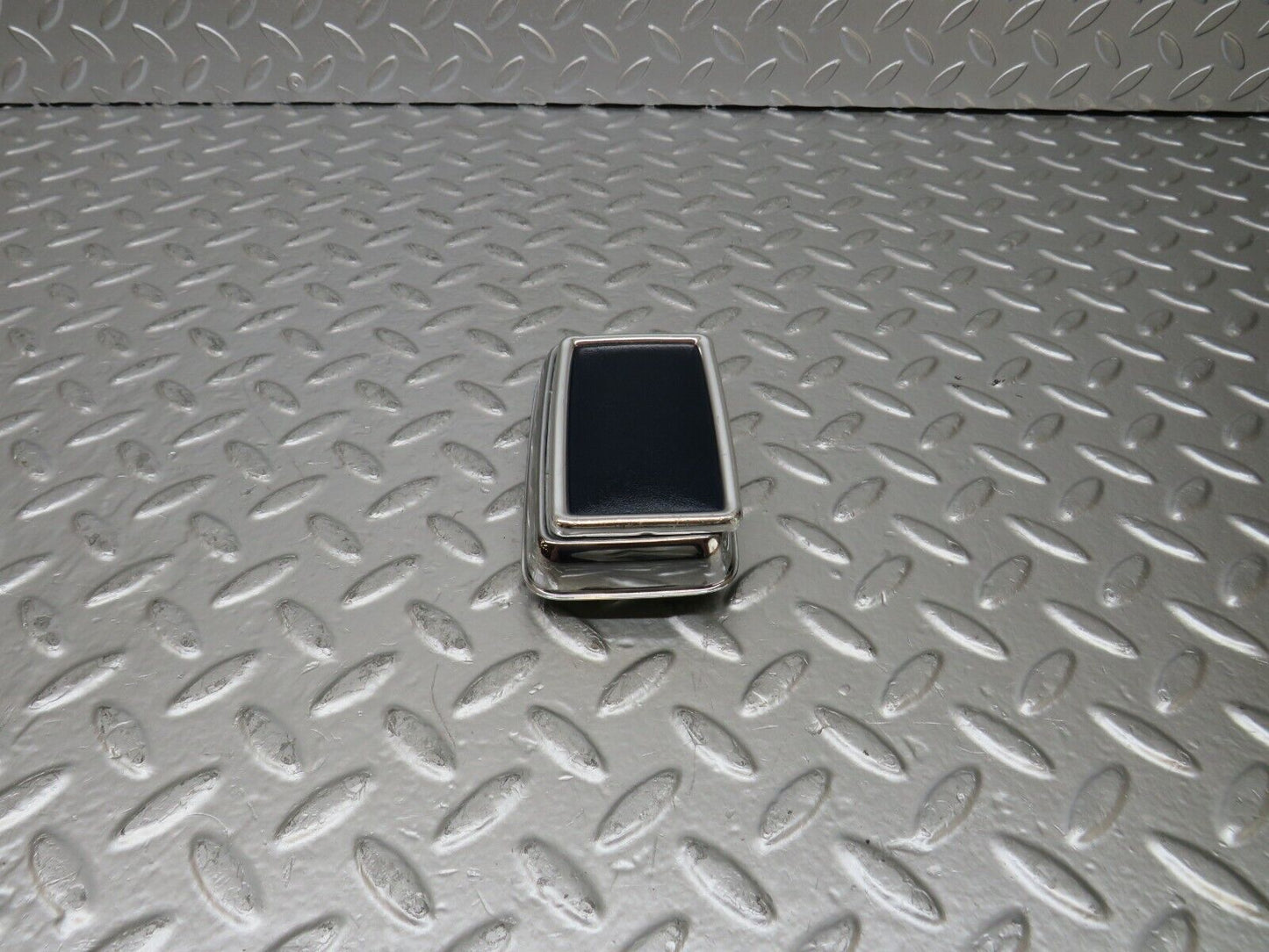 25096 Mercedes-Benz C107 Rear Door Ashtray Blue
