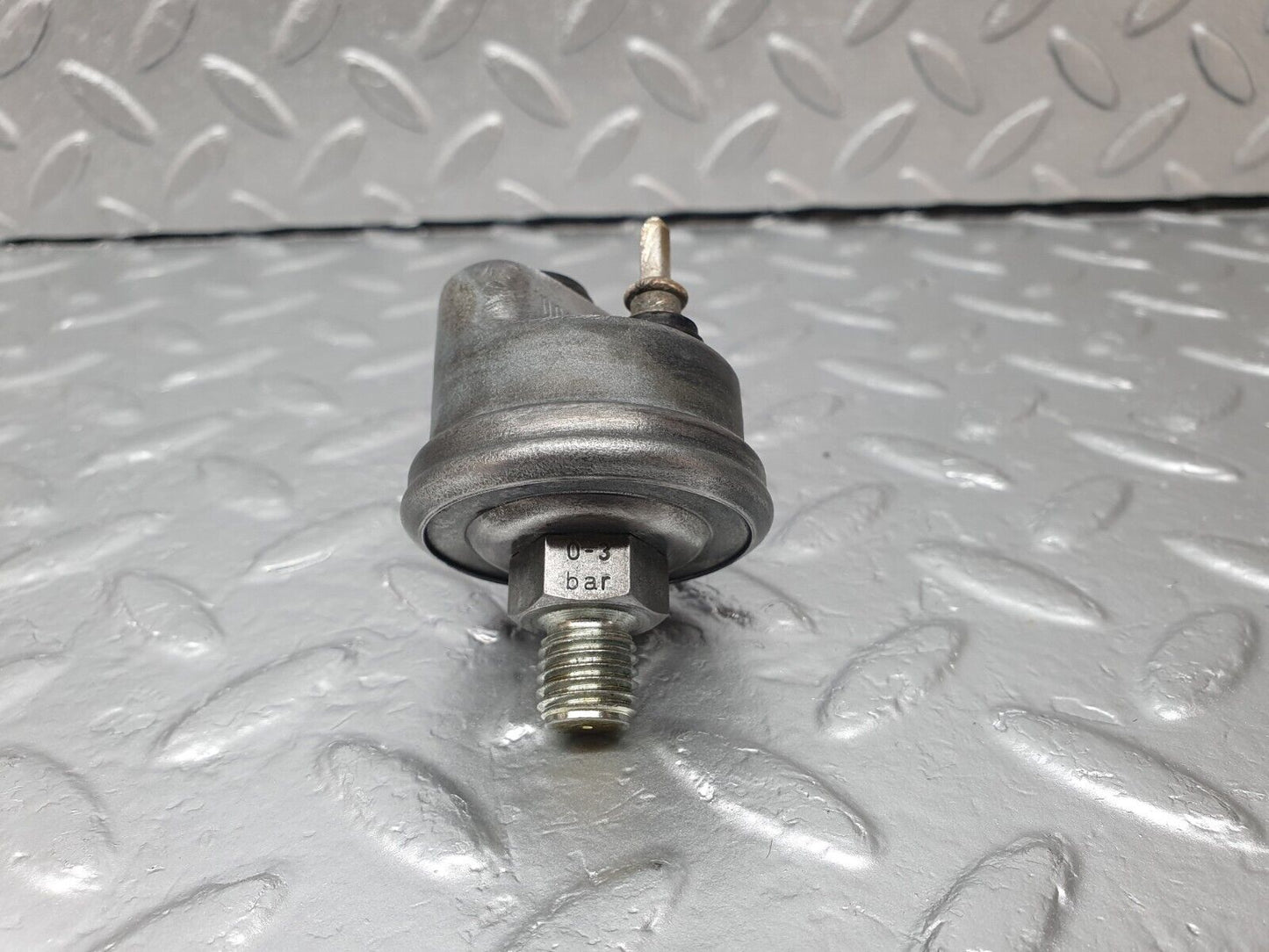 42546 Mercedes-Benz R129 320SL Coupe Oil Pressure Sensor VDO 0065429417