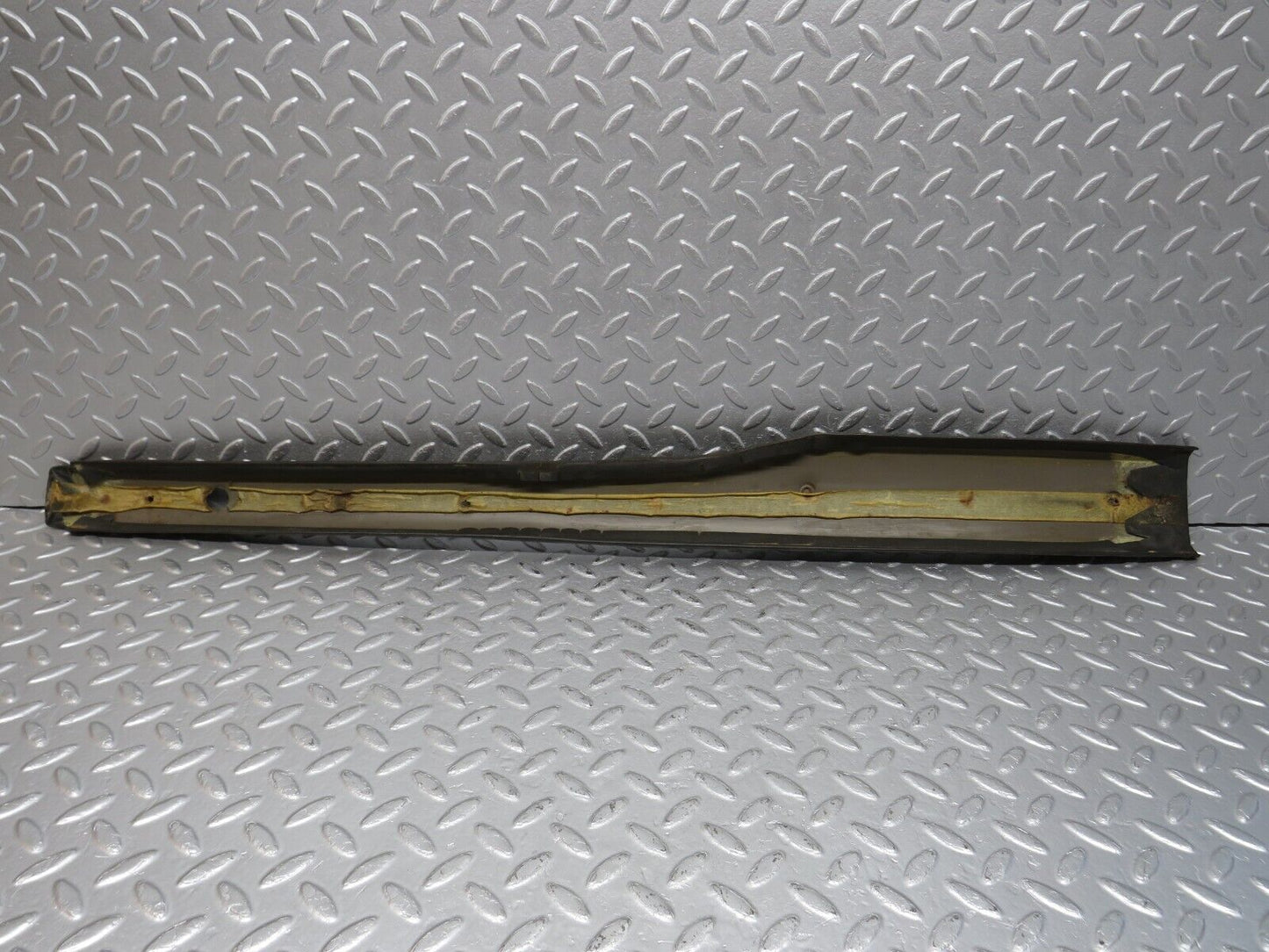 40240 Mercedes-Benz W110 230 B Pillar Cover Right Side