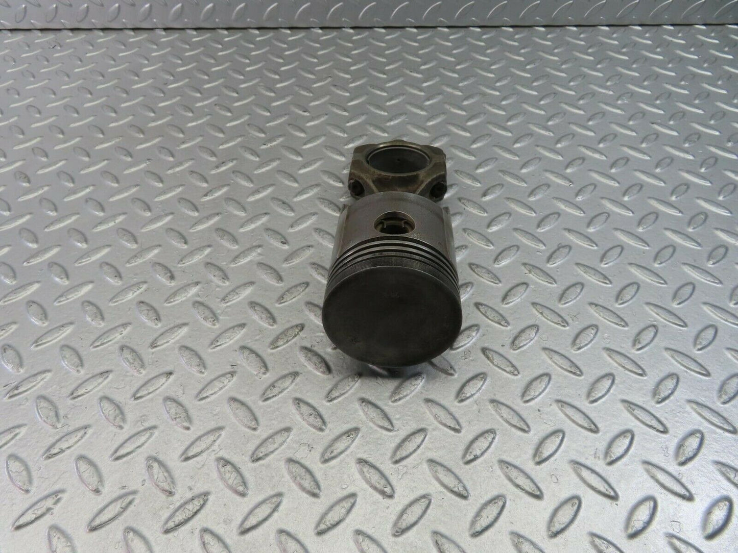 10201 Mercedes-Benz W111 220SE Piston With Connecting Rod 79.98 mm
