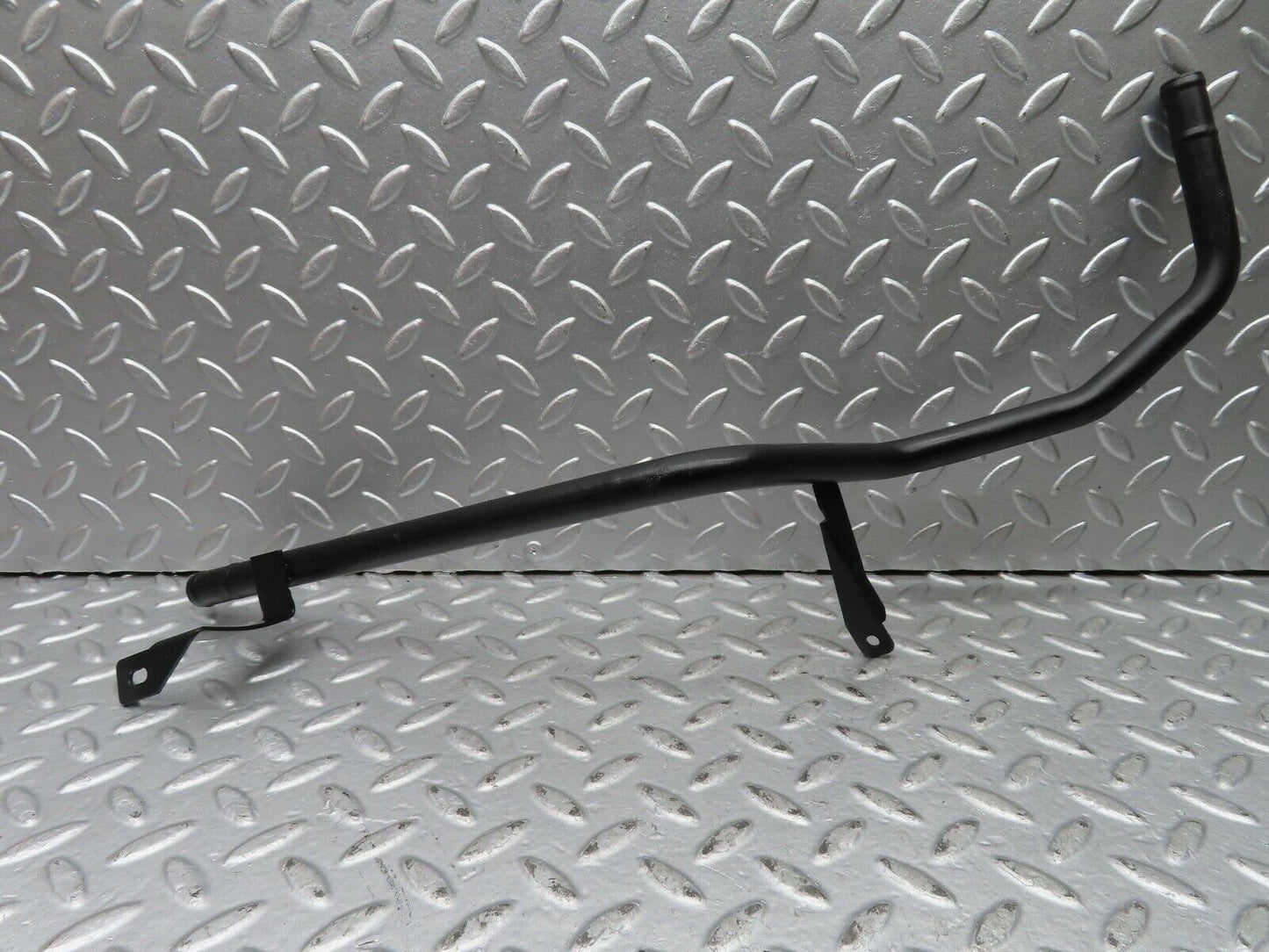 21596 Mercedes-Benz W126 300SE Coolant Pipe
